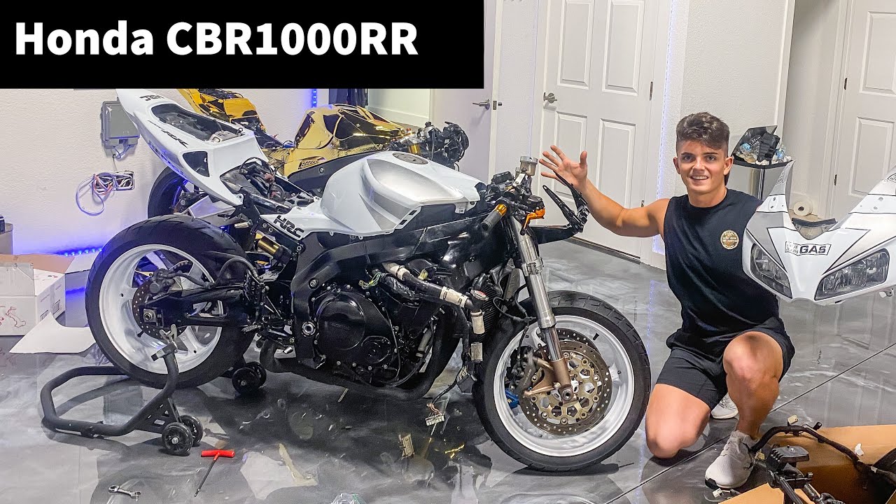 2005 CBR1000RR WRECKED Bike Rebuild (Part 3)