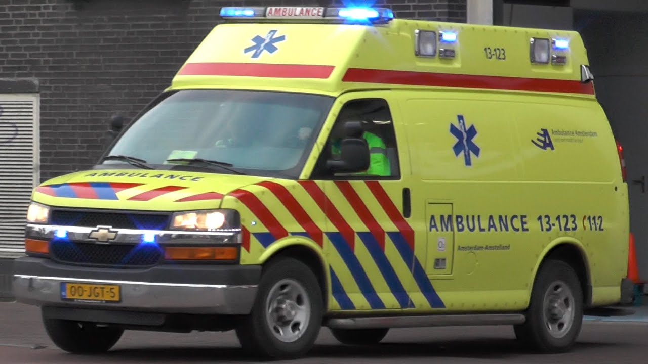 Vele Ambulances met spoed in Amsterdam