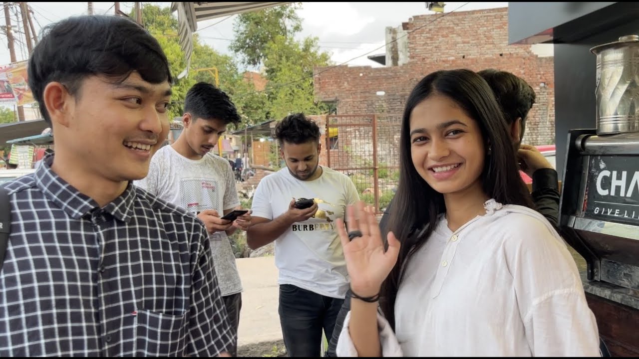 SEGER CUY NGOBROL SAMA CEWE INDIA!CANTIK BANGET,BAIK+RAMAH BANGET!PAKET LENGKAP!ANGKRINGAN ANAK MUDA