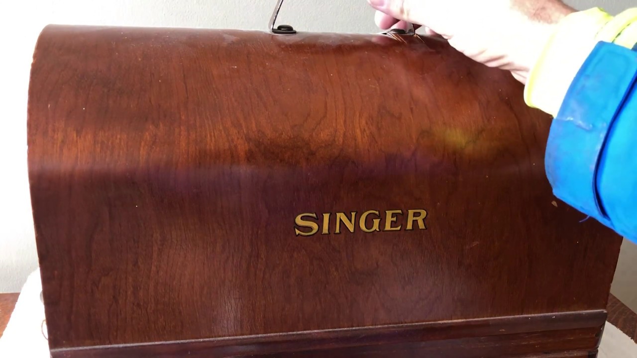 WHEN A 3/4 MACHINE GIVES 100 % POWER: The Singer 99 as a 