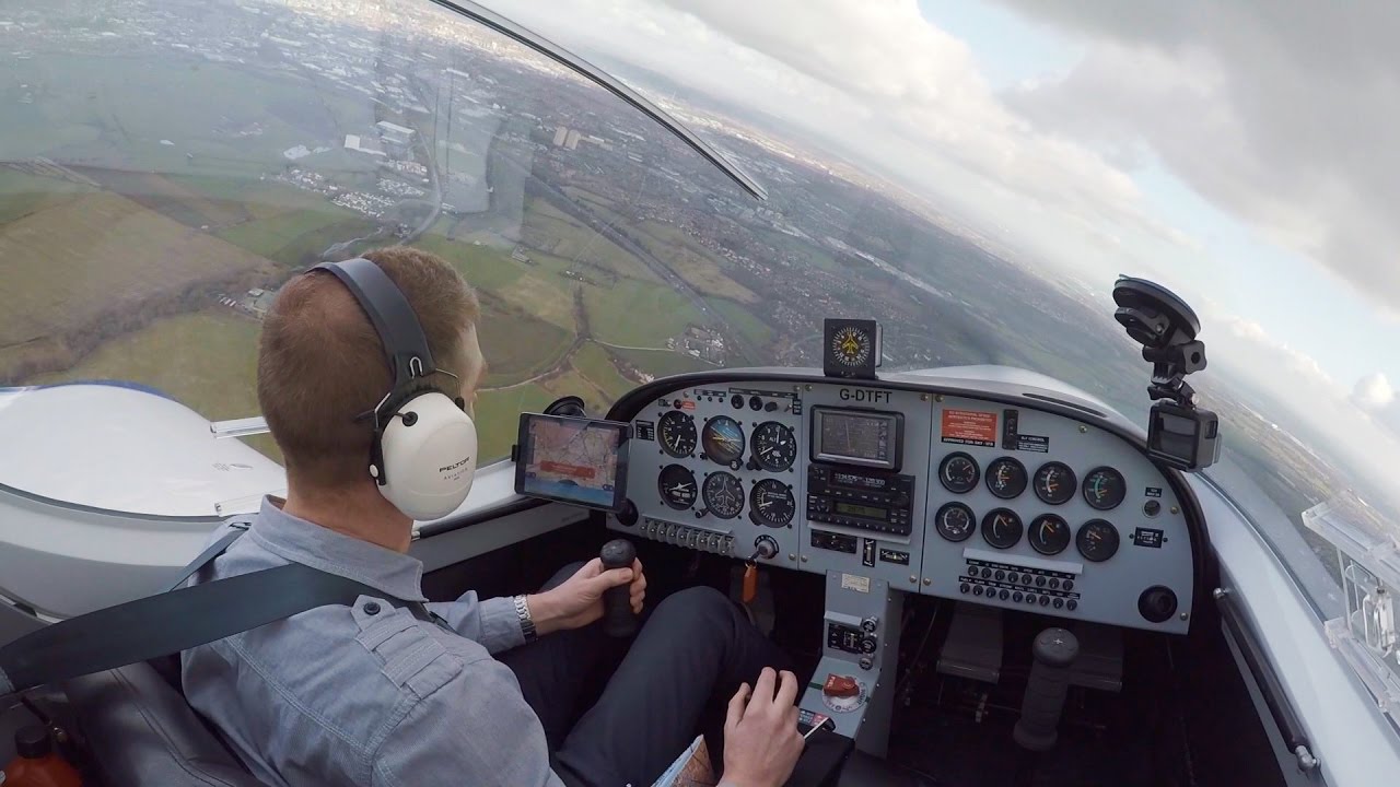 Flying the PS28 Cruiser from Leeds to Blackpool
