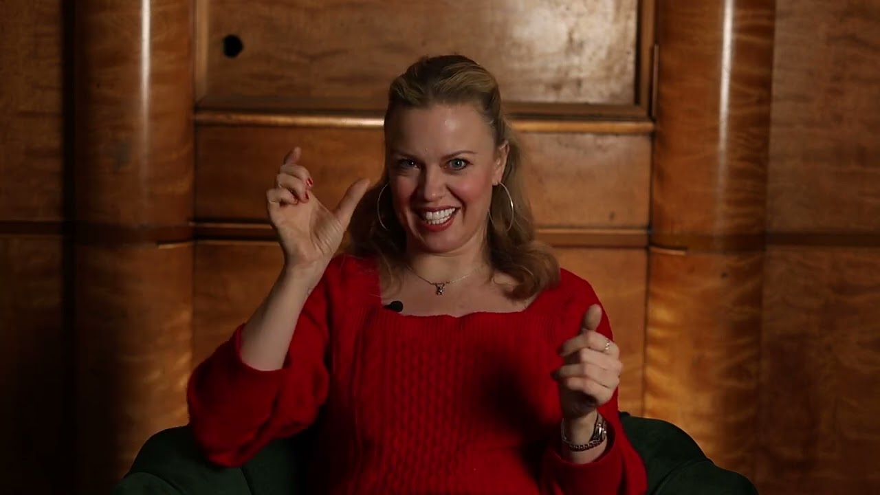 WG TV: In the Director's Chair with Joanne Clifton: