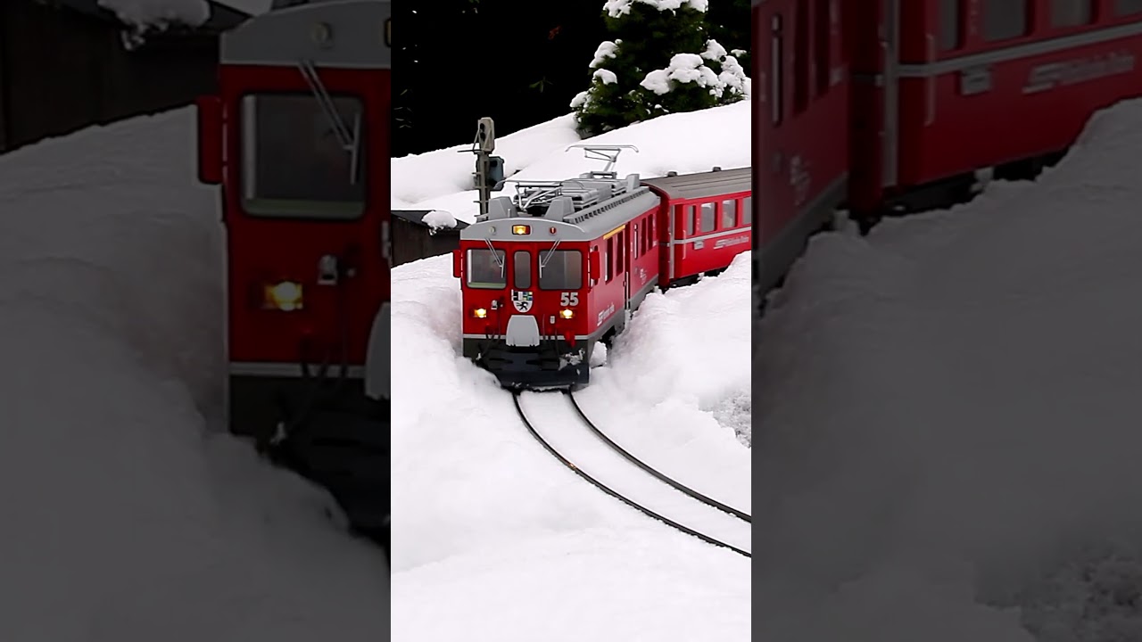 Berninabahn im Schnee - Gartenbahn  #gartenbahn #gardenrailway