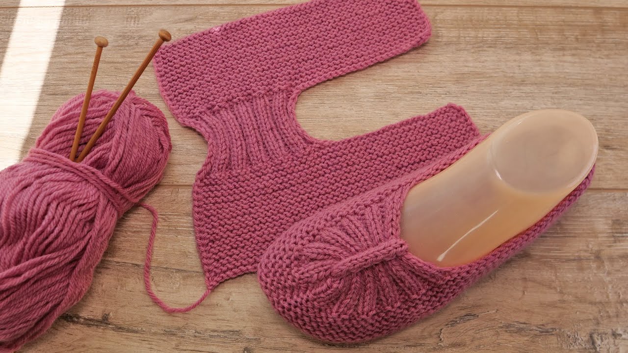 Новая модель – следки с перемычкой спицами 🍑 New model - knitted slippers