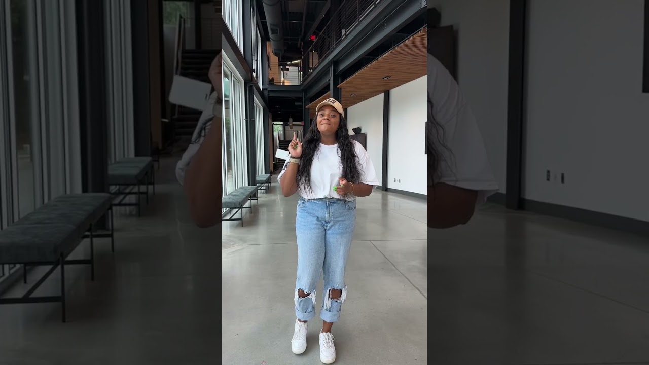 Christian girl Church vlog #christianvlog #vlog #cometochurchwithme #Christian #religion #jesus