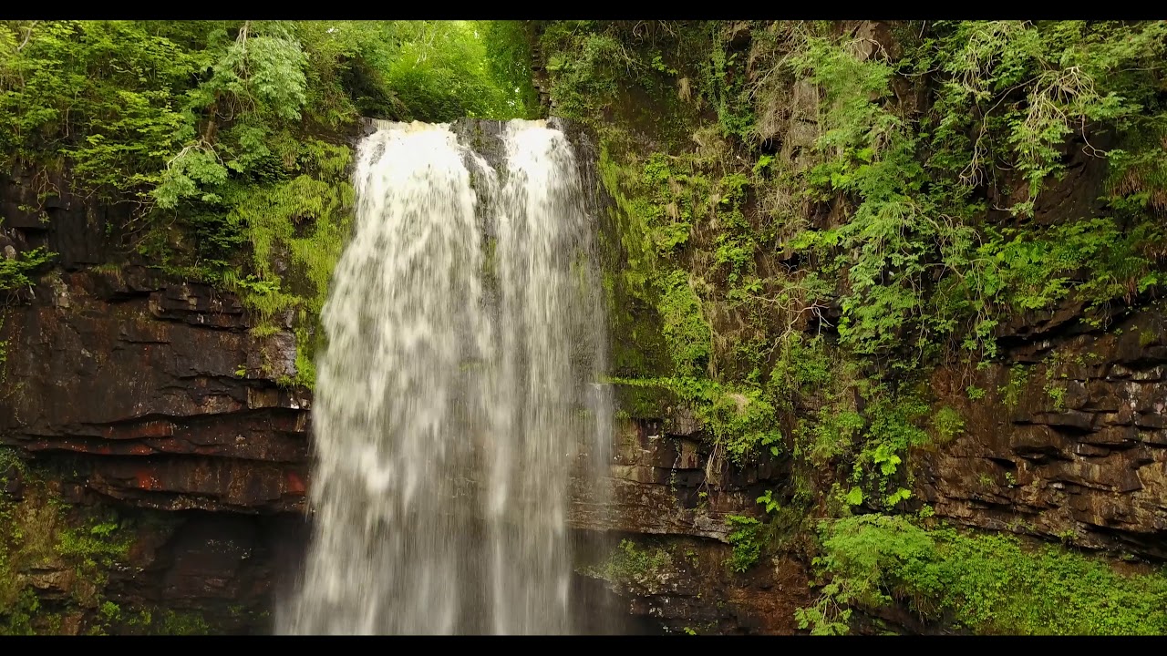 Sgwd Henrhyd waterfall, Neath.Wales
