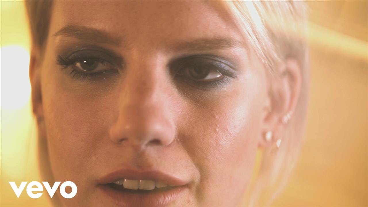 Levina - Nothing More Beautiful (Live & Acoustic) (Official Music Video)