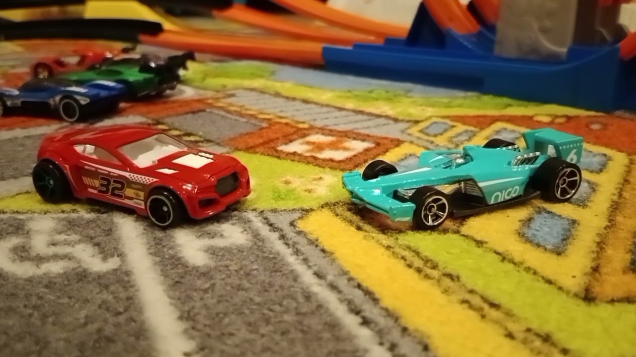 Hot Wheels Tournament 11: Orange Track Raceway