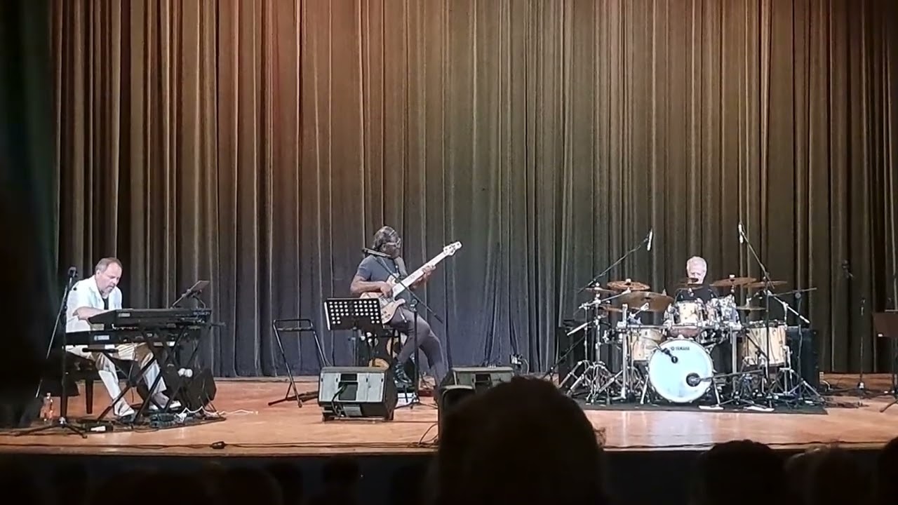 Fusion Experience Quartet DAVE WECKL RICHARD BONA CIRO MANNA MICA LECOQ