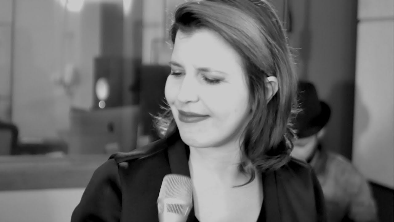 Perfect Strangers (Deep Purple) | Ariadne Vocci Acoustic Live Cover