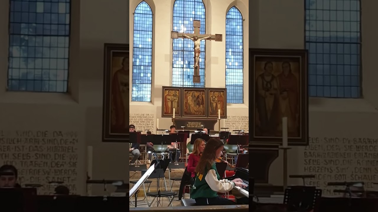 Mozart Klavierkonzert nr.23 a-dur KV 488 Allegro assai MKP & Melissa Raab