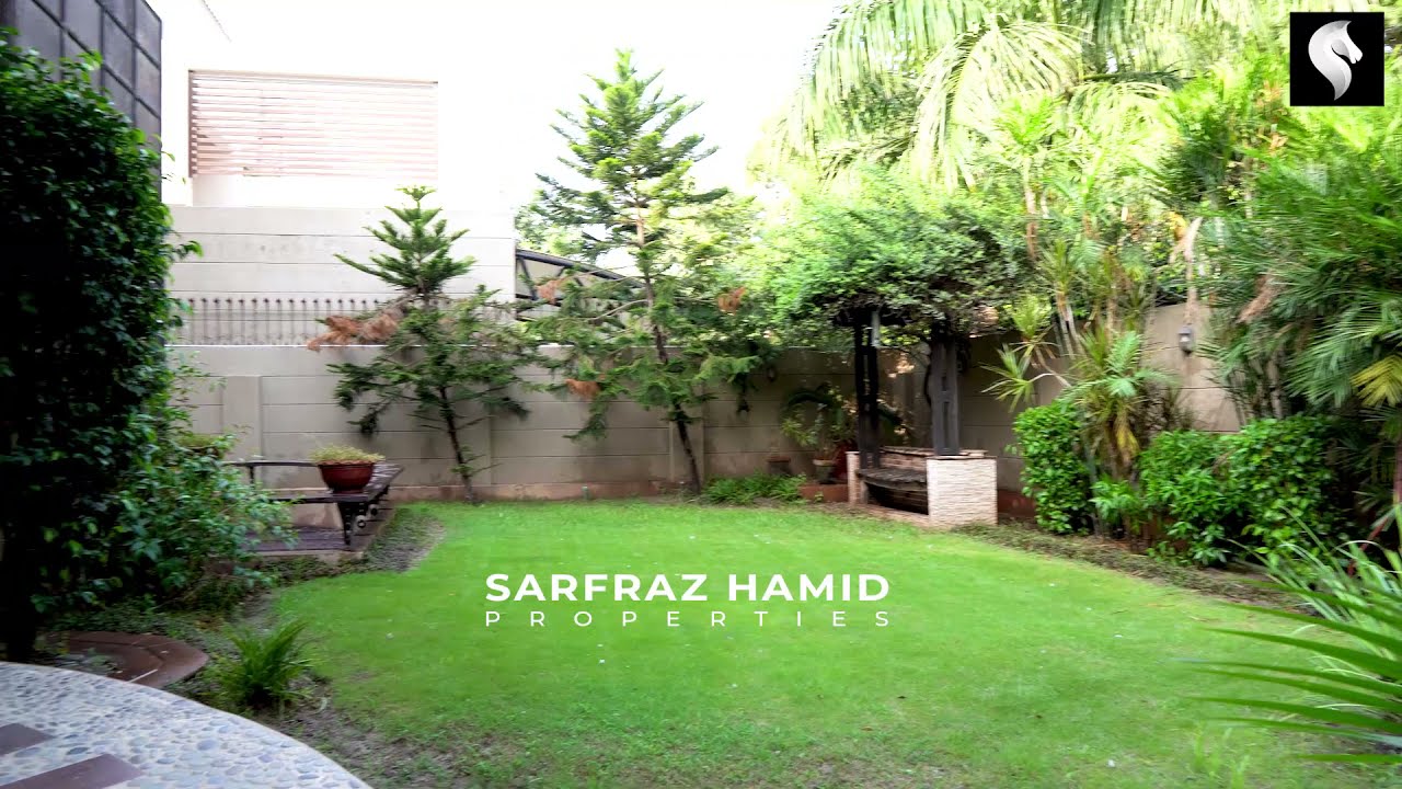 22 Marla Modern House For Rent Availabe on Cavalry Ground Block A - 2.5 lacs Per Month ONLY
