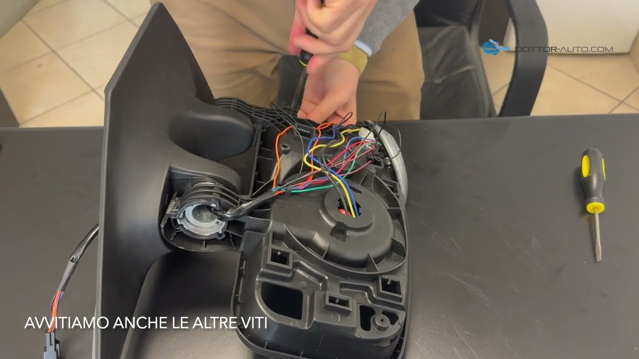 Come Rimontare lo Specchietto Retrovisore Renault Master Opel Movano Nissan NV400
