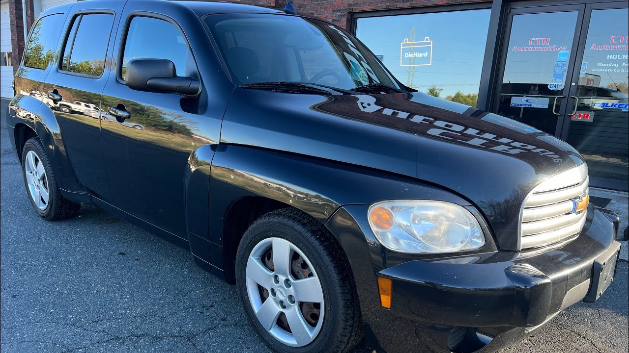 2011 Chevrolet HHR LS 2.2L Exterior and Interior View