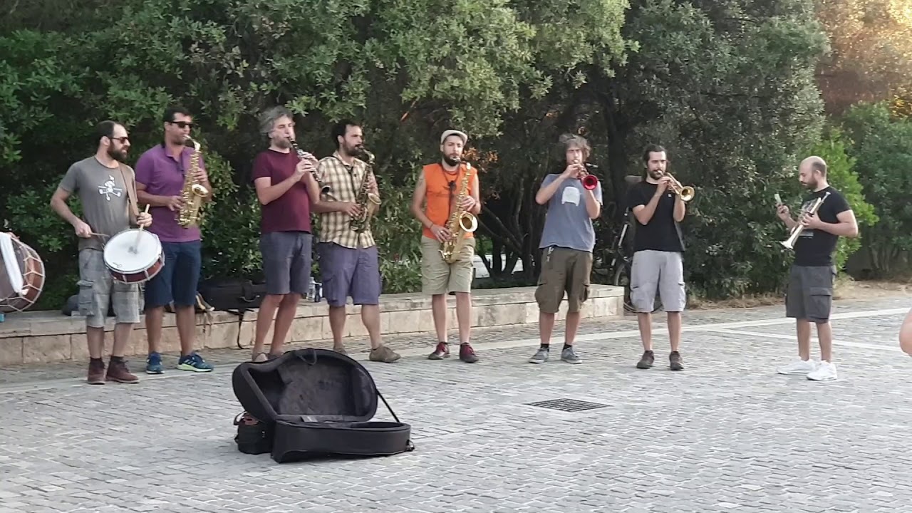 Η 