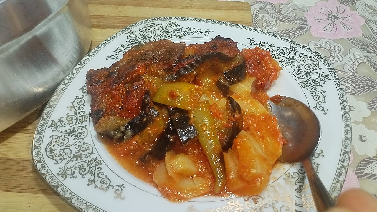 مسقعة دايت بـ 2 ملعقة زيت بس! 🥗🔥 أصح وأخف صينية مسقعة بدون قلي. 💯