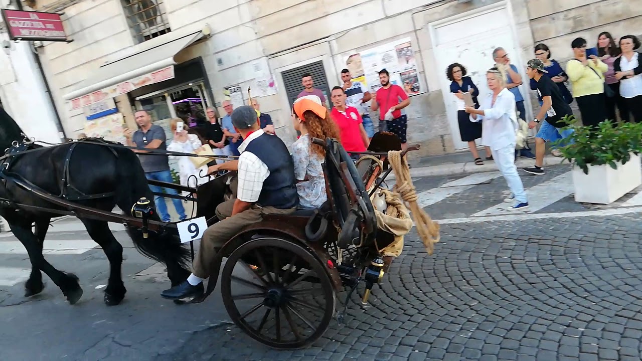 Sfilata attacchi d'epoca Ostuni 2019
