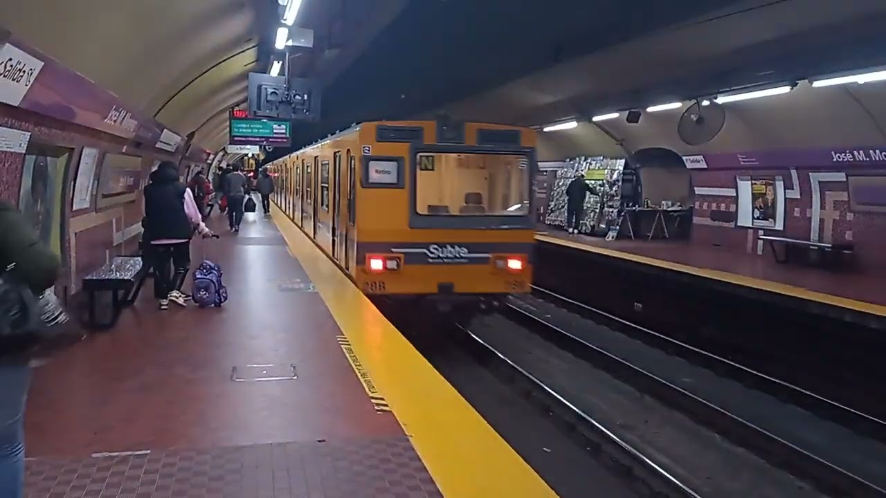 LÍNEA E DE SUBTE salió José María MORENO hasta plaza de los virreyes 