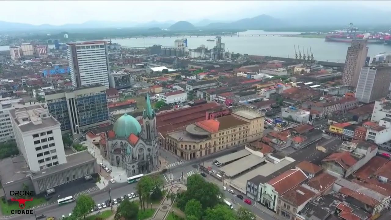 Sobrevoando a Cidade De Santos [Drone Cidade]