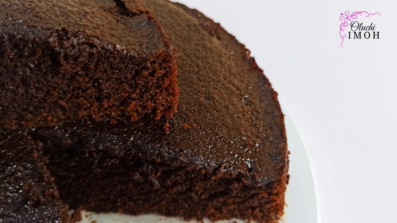 SIMPLE DECADENT MOIST CHOCOLATE CAKE | Chocolate cake recipe #oluchiimoh #chocolatecakerecipe