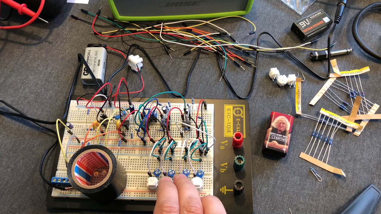 DIY Analog synthesizer prototype
