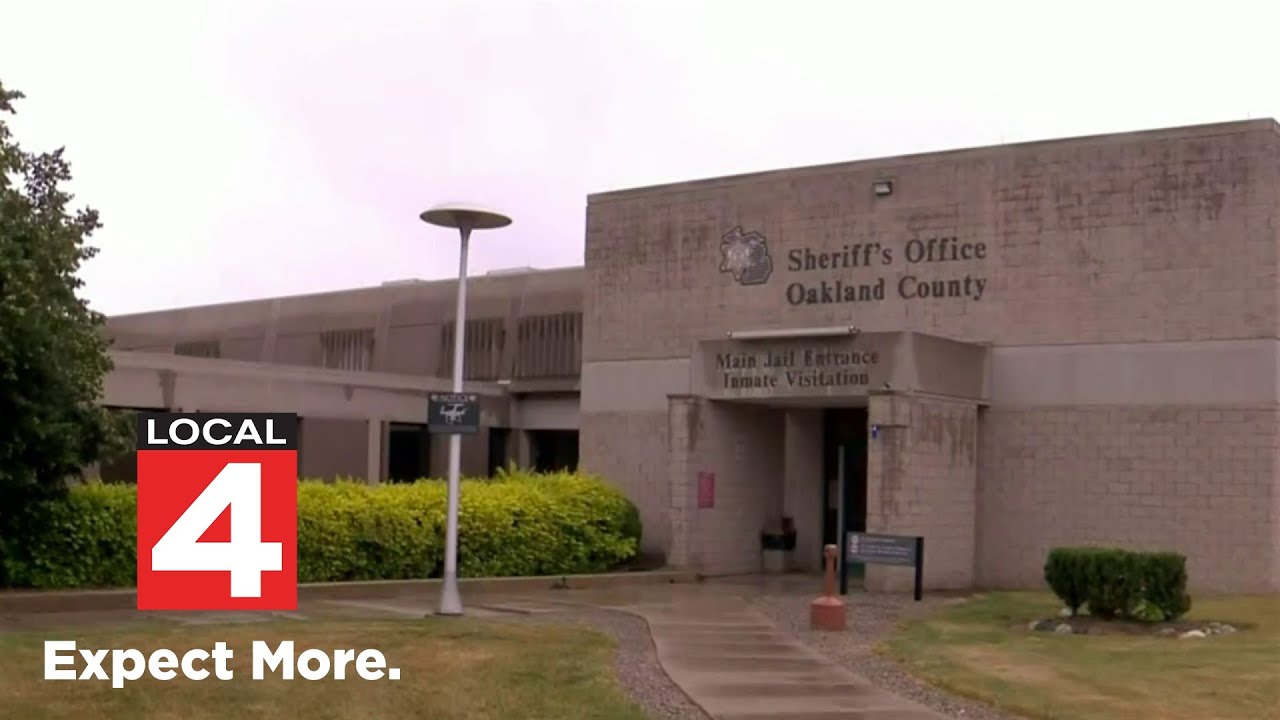 Prosecutors: Oxford shooter showing 'disturbing behavior' in jail