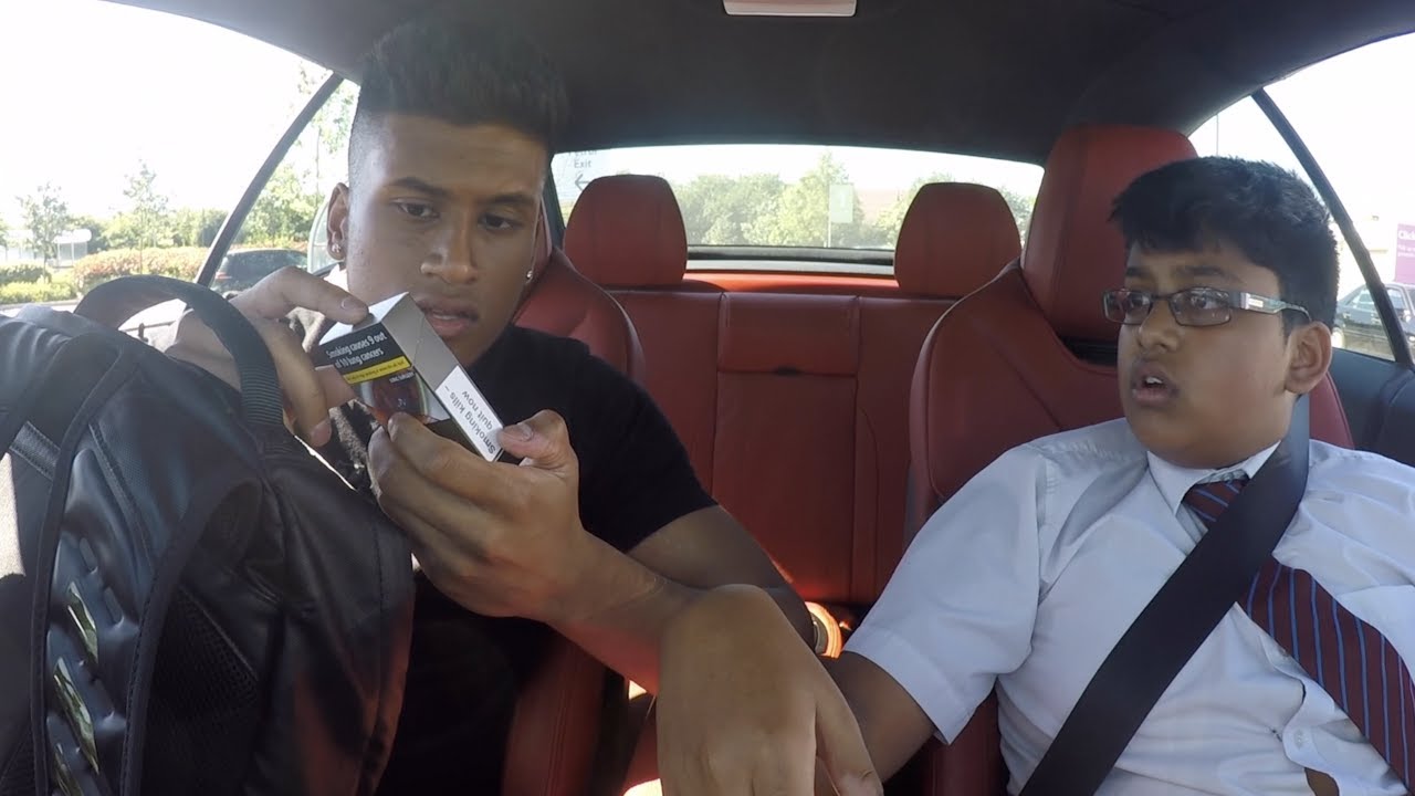 Я нашел сигареты в школьной сумке моего 12-летнего брата *розыгрыш*