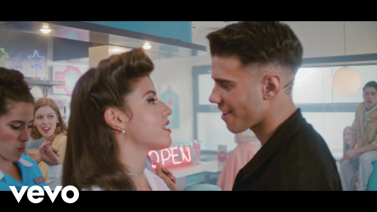 Julio Peña, Isabela Souza - Vale, vale (De 