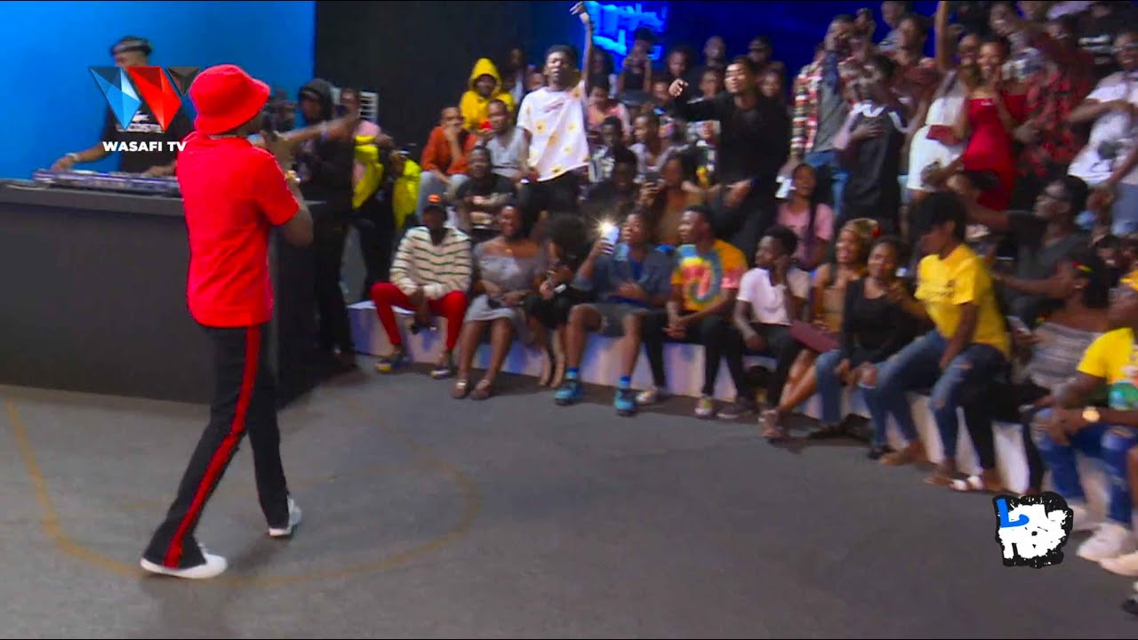 MARIOO AACHA GUMZO KWENYE BIG SUNDAY LIVE SHOW YAKE YA VUTA HISIA ZA MASHABIKI