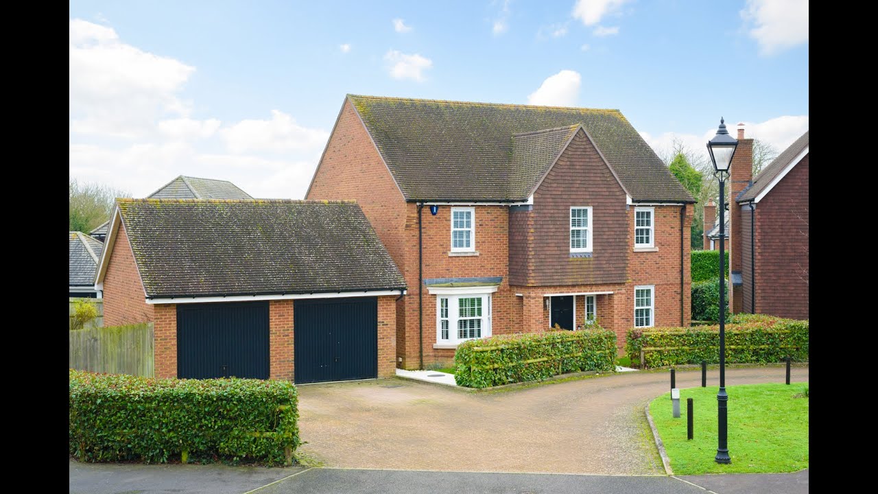 Towner Close, Charing - Property Tour