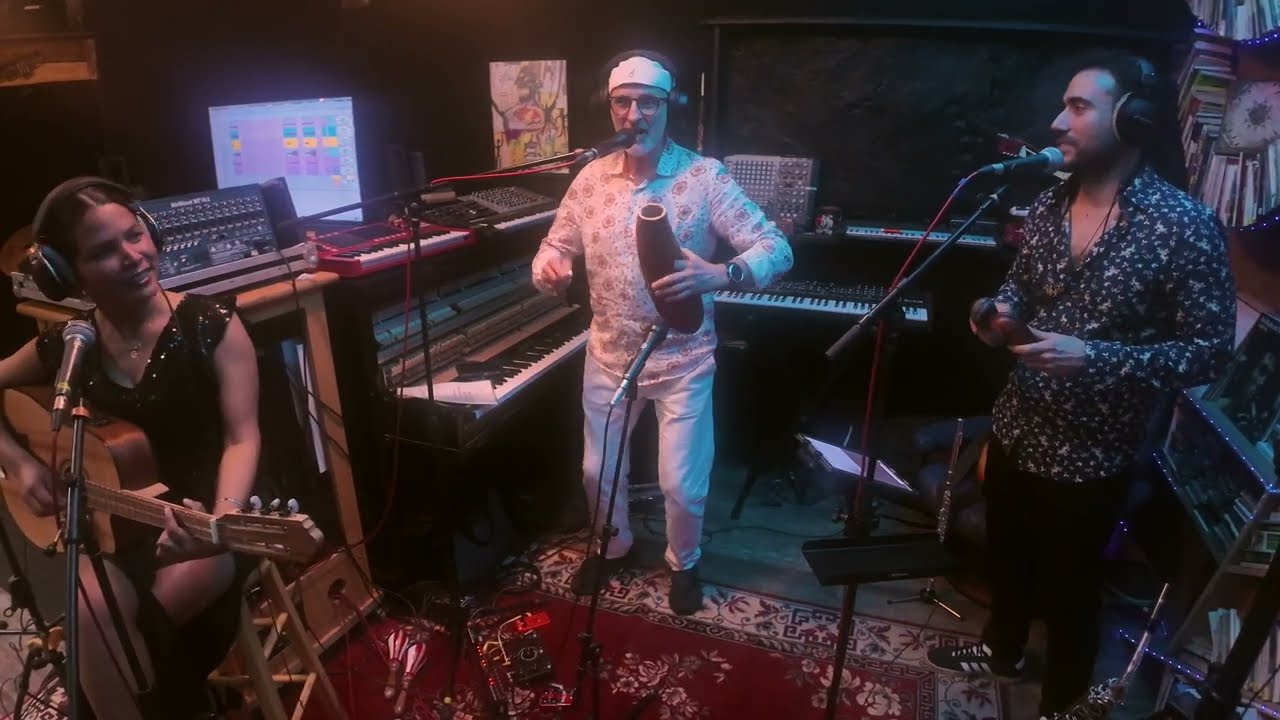 Mestica Orchestra -Cochinillo-