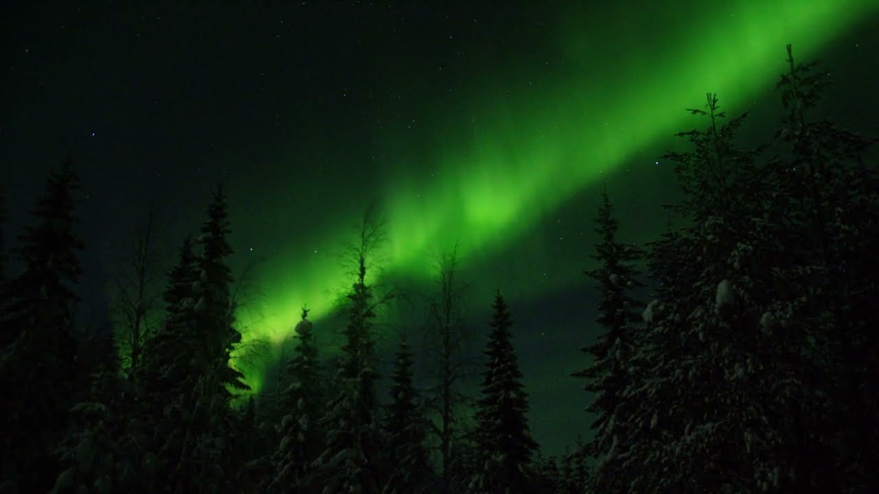 Quickie: Real Time Aurora Borealis Over Northern Finland