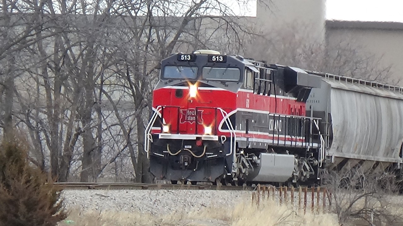 Iowa Interstate RR Rock Island Heritage leads Silvis to Cedar Rapids, IA February 3, 2026