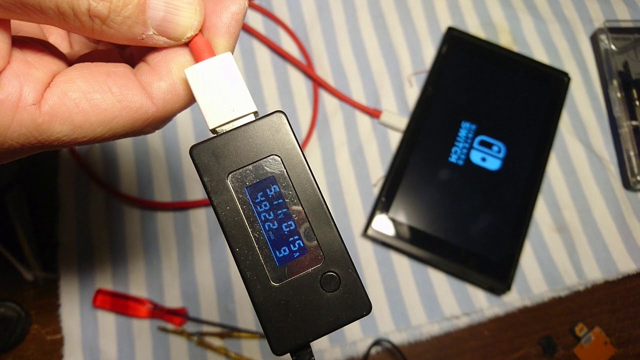 Nintendo Switch stuck at boot-logo is probably because of the WiFi chip.