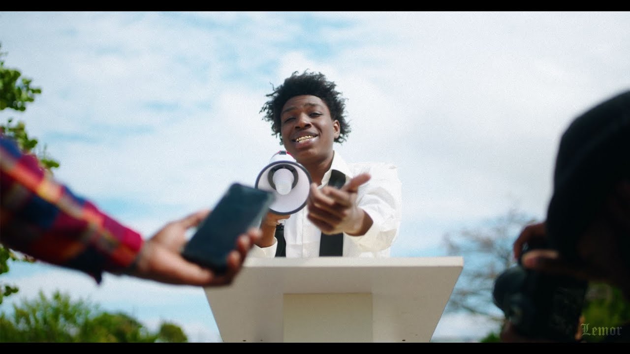 Sqweez - Roll Me a Blunt (Official Music Video)