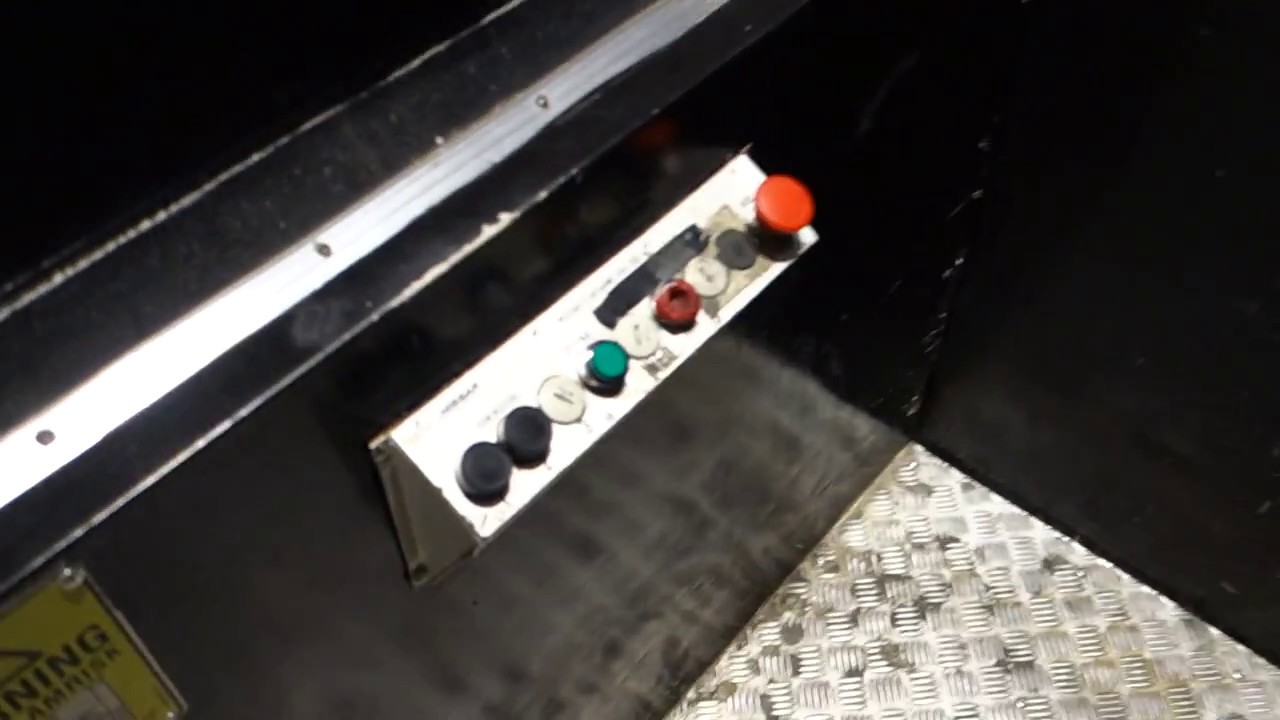 1986 MPA-Lyften Platform Elevator @ Punkt Mall, Västerås, Sweden.