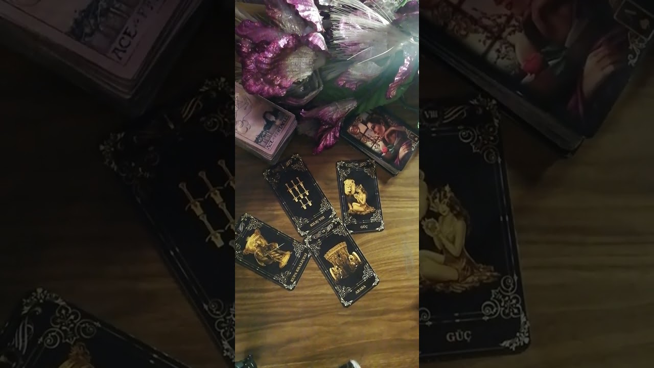 Aklındaki mendebur onu dinlemen için yalvarıyor 😰