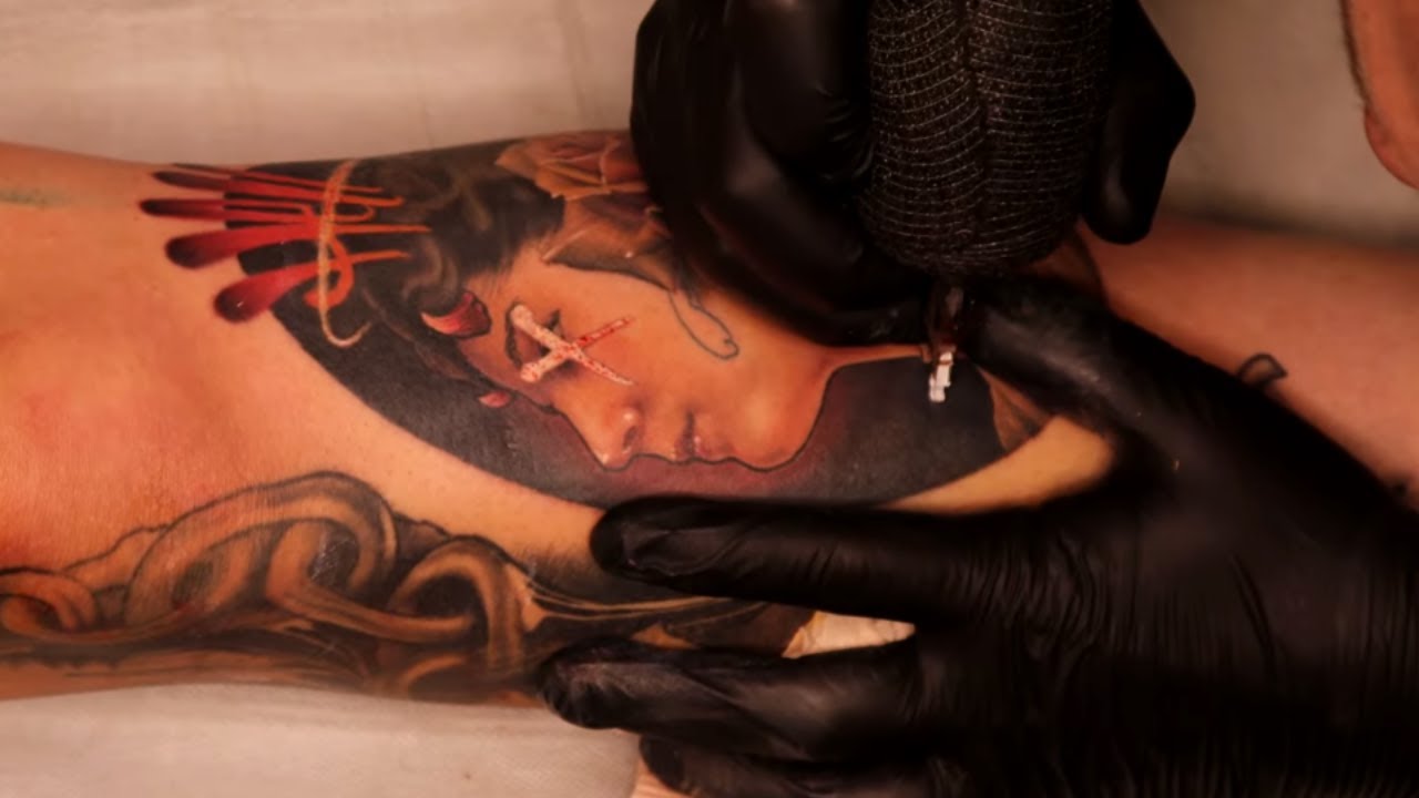 Baroque Graffiti Portrait - Tattoo Real Time lapse in 4K