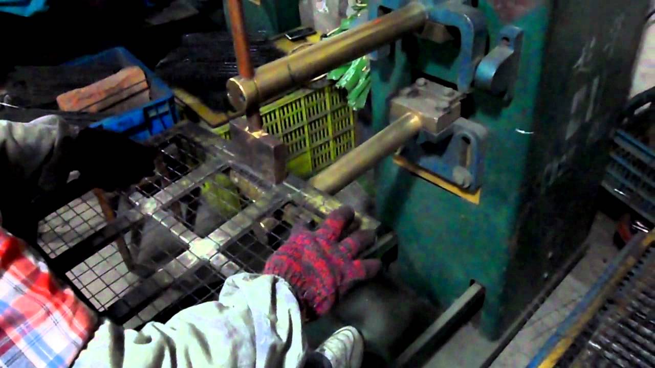 manual wire shelf multi point welding machine