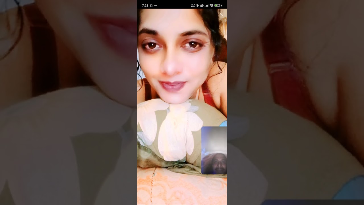আমাকে দেখে আবার  গরোম  হোএ জাচেন নাতো #tangolive #love #funny #livechat
