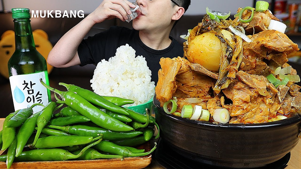 ASMR MUKBANGㅣPork Back-bone Stew & SPICY CHILIㅣEATING SHOW