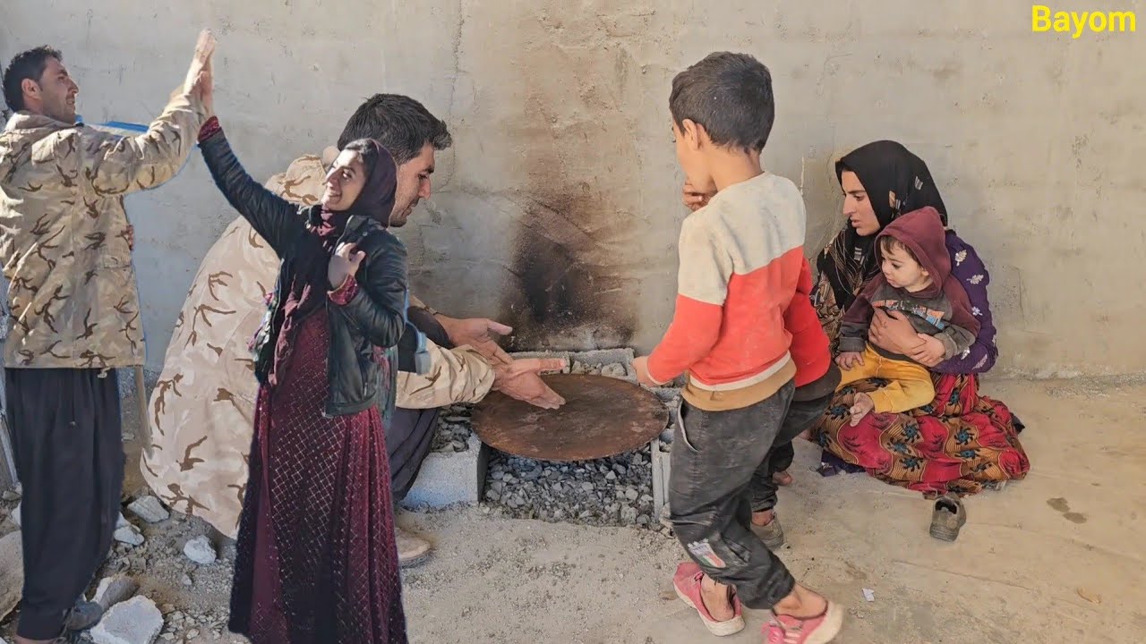 Jahanbakhsh nomadic life: Making a living at home with the help of children