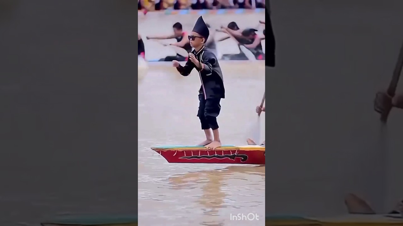 Indonesian kid dancing on a boat 🥶♾️ #aura #dance #boat