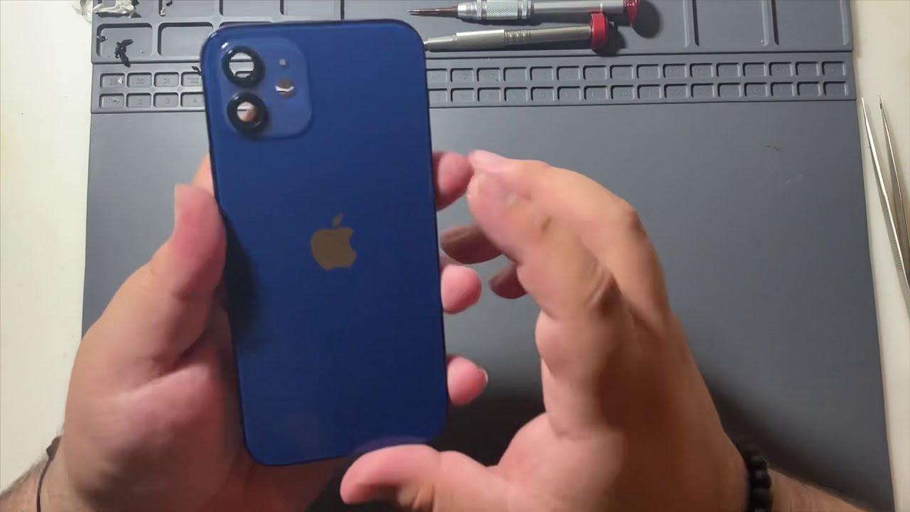 iPhone 12 Teardown - Taking a look on what's inside - Disassembly