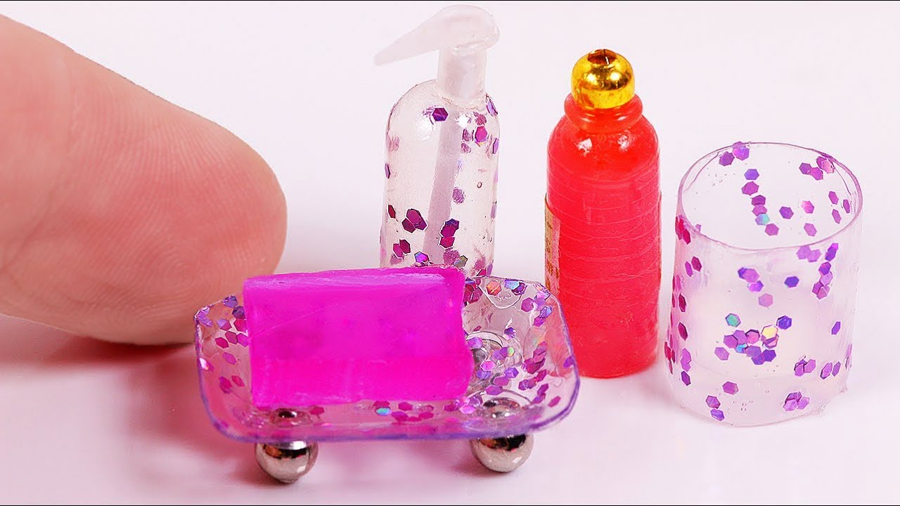 DIY Miniature Bath Accessories Set [a collab video]