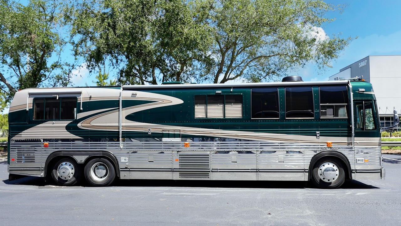 TOUR AND TEST DRIVE IN A PREVOST LIBERTY COACH NON SLIDE FOR $99,999!!