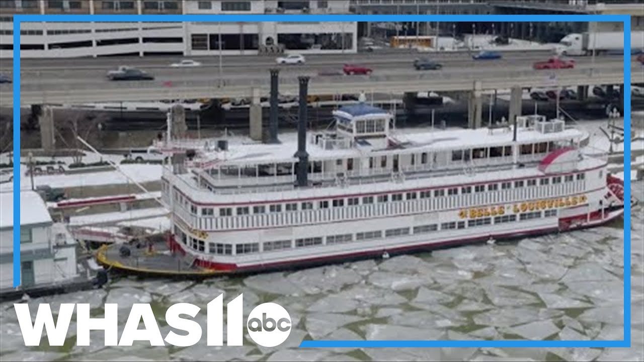 Belle of Louisville crew navigates icy Ohio River as winter thaw begins