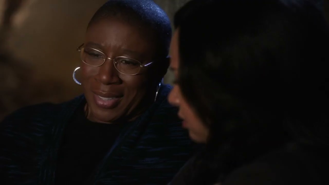 9-1-1  6x06 Hen and Karen