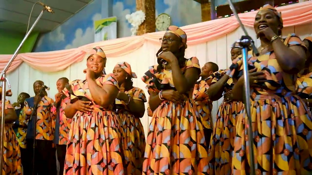 Manteng Allah by Chorale LMC de Tamdja (Bafoussam-Cameroun)