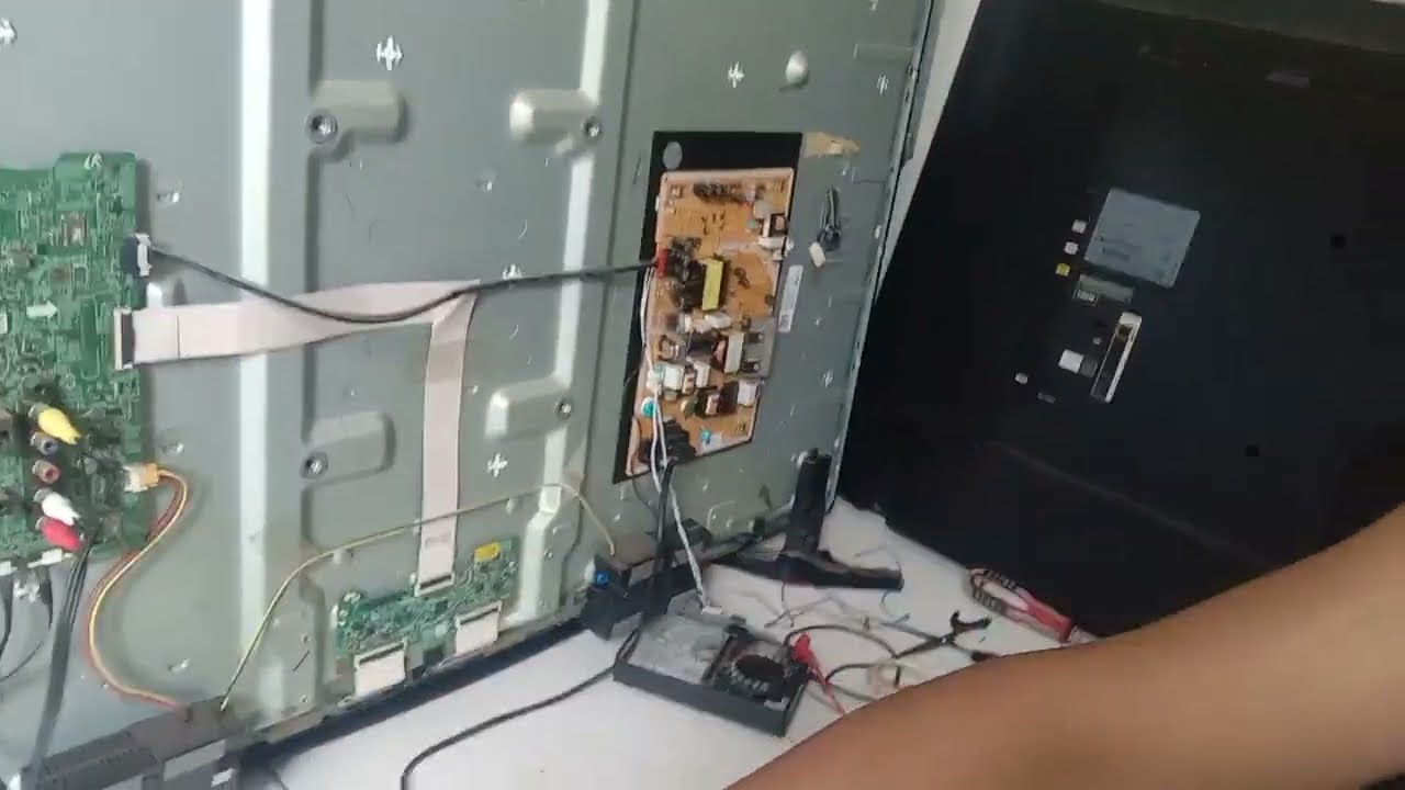 Servis Tv LED Samsung UA49J5250AK Layar Gelap Atau Tidak Ada Gambar Suara Ada